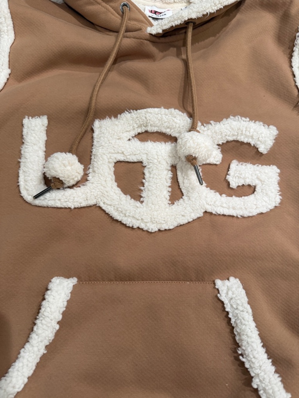 Never worn Ugg Telfar Logo sherpa hoodie m - Picture 5 of 11